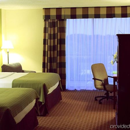 Garden Plaza Hotel Saddle Brook Camera foto