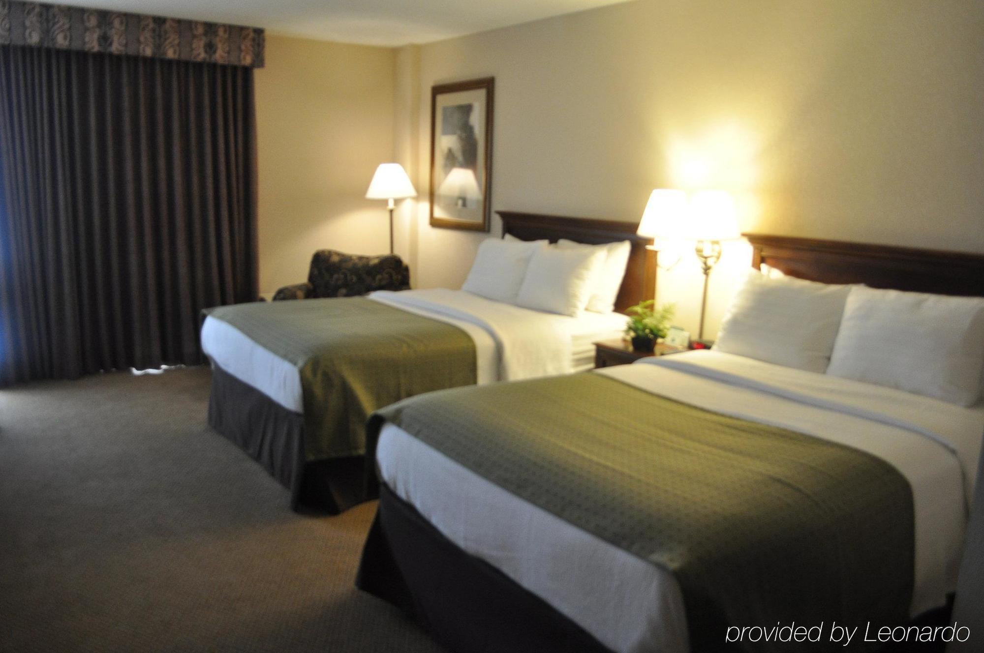 Garden Plaza Hotel Saddle Brook Camera foto