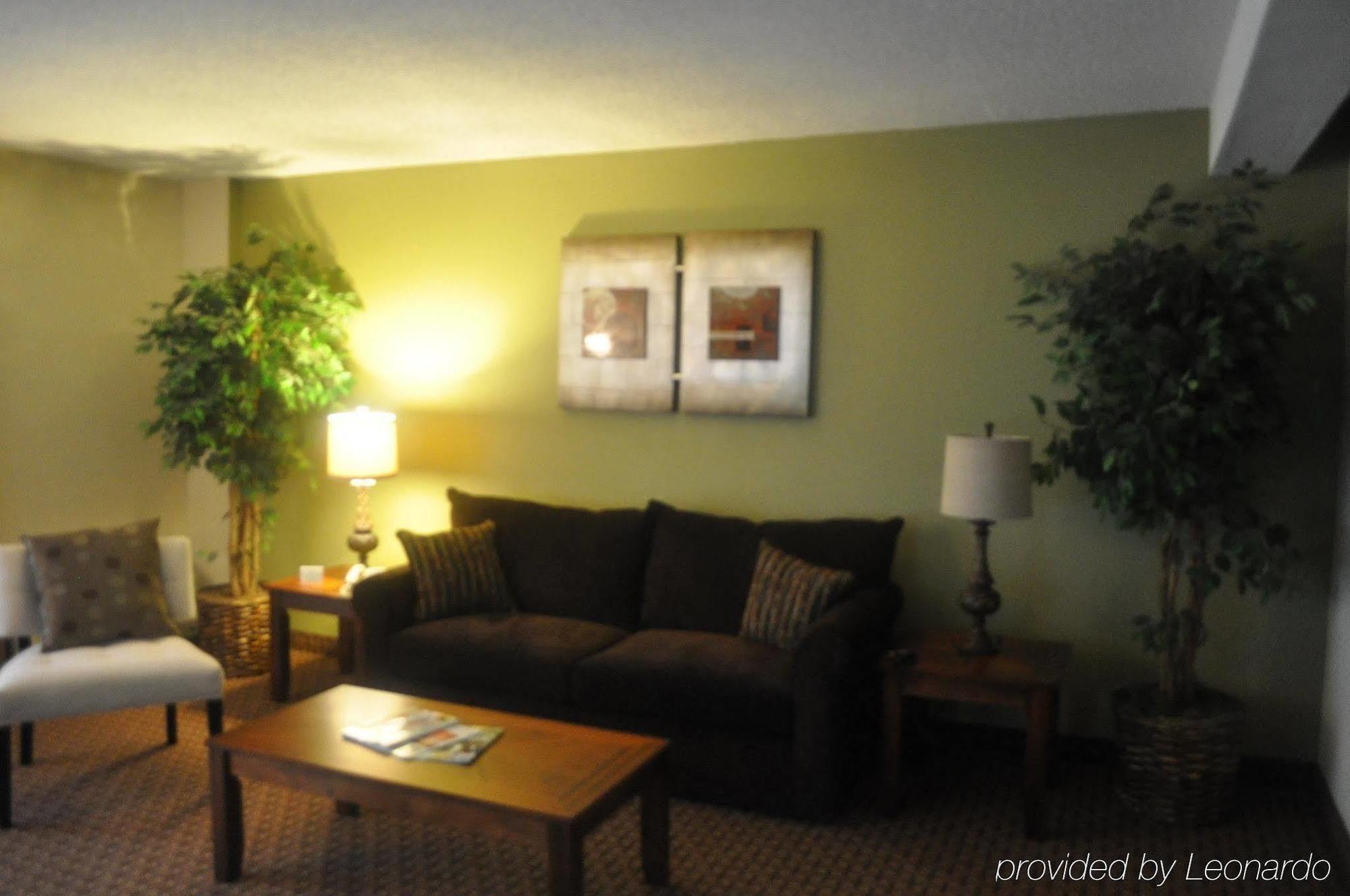 Garden Plaza Hotel Saddle Brook Esterno foto